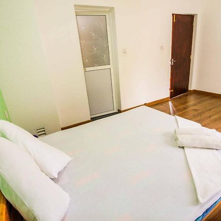 Yoho White Siri Hotel Panadura Luaran gambar